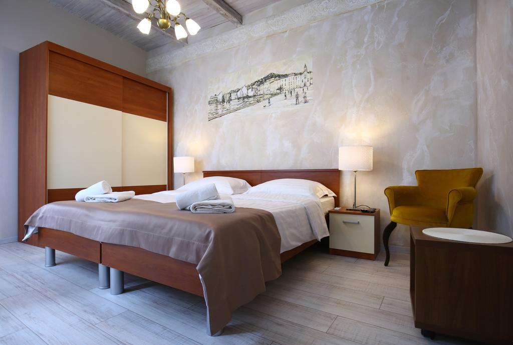 Luxury Lidija Rooms Split Buitenkant foto